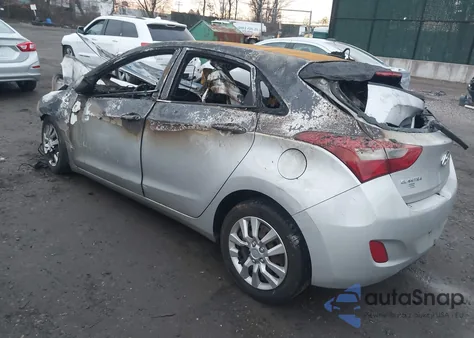 2016 Hyundai Elantra Gt z USA, uszkodzony, nr VIN KMHD35LH1GU308426